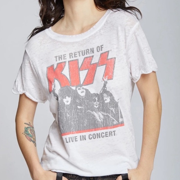 recycled karma distressed KISS concert band tee - Picture 8 of 9